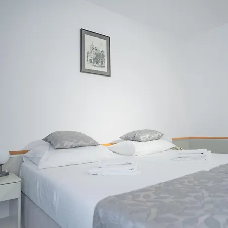 Hotel Miran