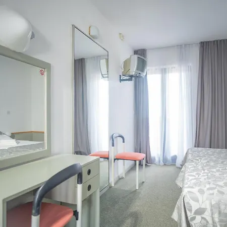 Miran Hotel 3*