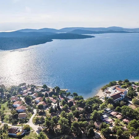 Ξενοδοχείο Miran Pirovac